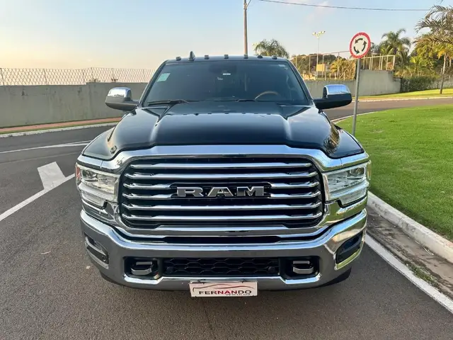 Carro RAM 3500 2022 Limited Longhorn 6.7