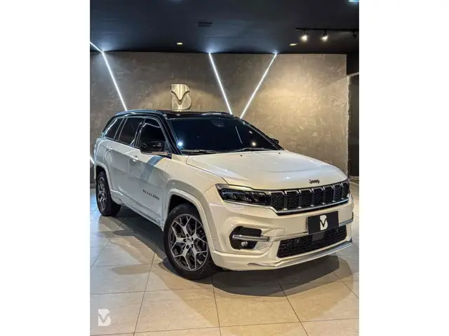 Carro Jeep Commander 2023 Overland 1.3 T270