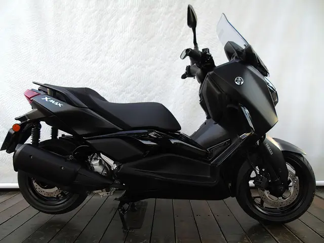 Moto Yamaha XMax 2025 250 Connected