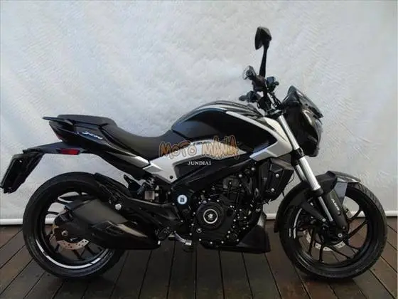 Moto Bajaj Dominar 250 2025 250