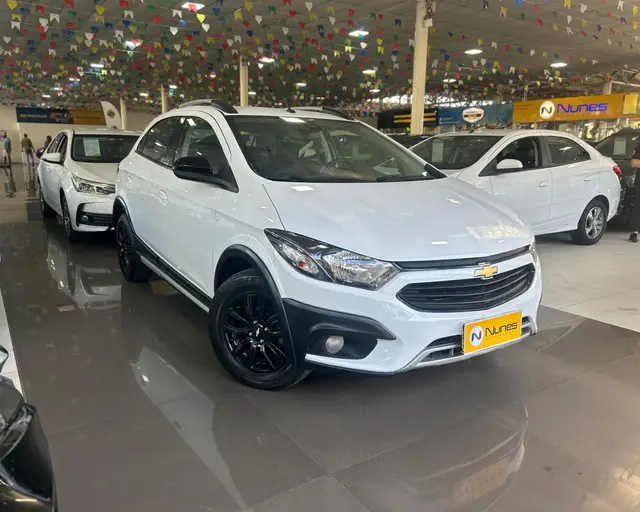 Carro Chevrolet Onix 2019 1.4 Activ SPE/4
