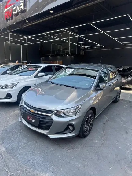 Carro Chevrolet Onix 2024 LT 1.0