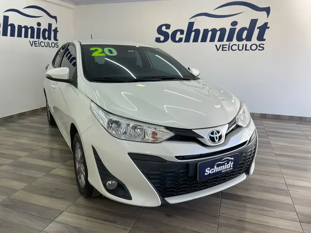 Carro Toyota Yaris 2020 1.5 XL Plus Connect CVT (Flex)