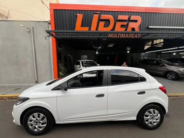 Carro Chevrolet Onix 2019 1.0 Joy SPE/4