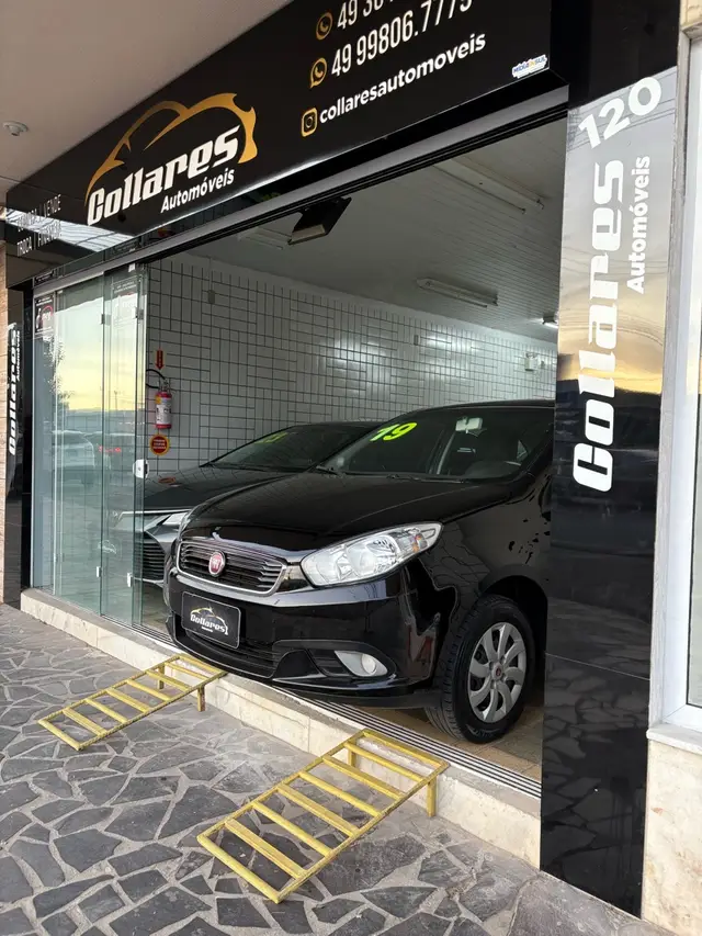 Carro Fiat Grand Siena 2019 ev Attractive 1.0 (Flex)