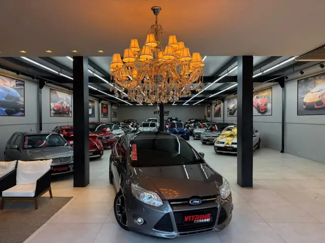 Carro Ford Focus Hatch 2015 Titanium 2.0 16V PowerShift