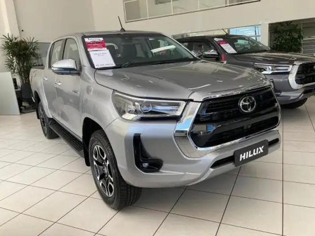 Carro Toyota Hilux Cabine Dupla 2025 SRX 4x4 2.8 Diesel