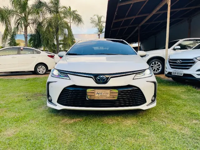 Carro Toyota Corolla 2023 Altis Hybrid 1.8 Flex