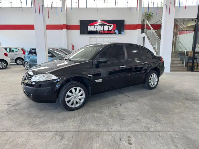 Carro Renault Megane Sedan 2010 Mégane Sedan Dynamique 1.6 16V (flex)