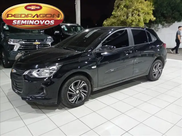 Carro Chevrolet Onix 2025 LT 1.0
