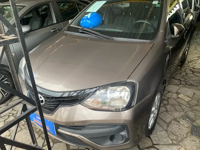 Carro Toyota Etios 2019 X Plus 1.5 (Aut) (Flex)