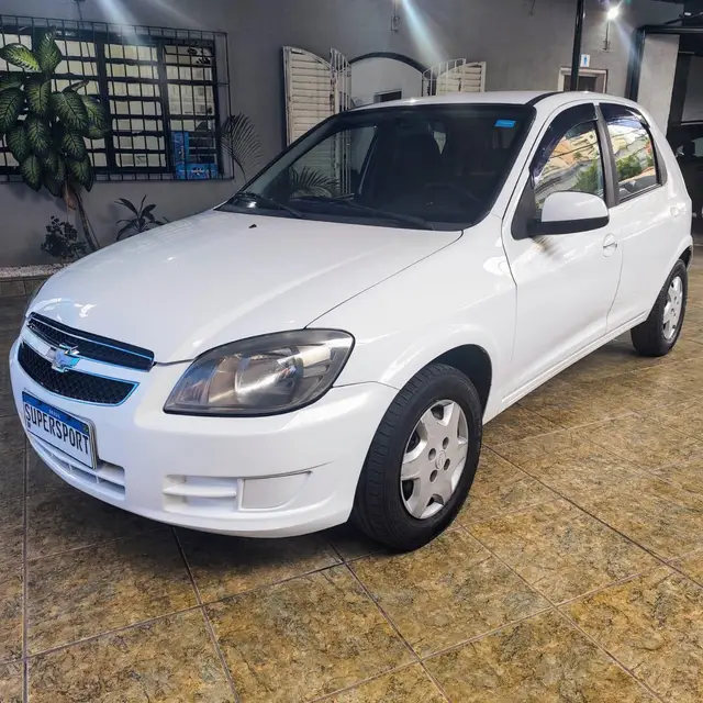 Carro Chevrolet Celta 2015 LT 1.0 (Flex)