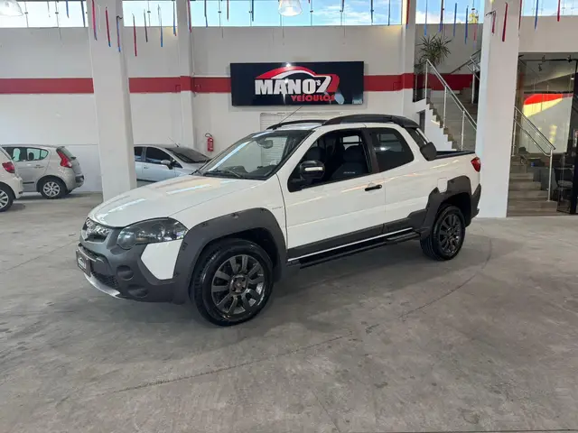 Carro Fiat Strada 2015 Adv.1.8 16V LOCKER Dualo. Flex CD