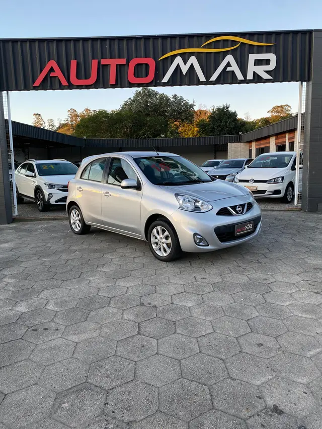Carro Nissan March 2016 1.0 12V SV (Flex)