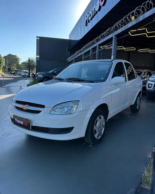 Carro Chevrolet Classic 2015 LS 1.0 VHCE (Flex)