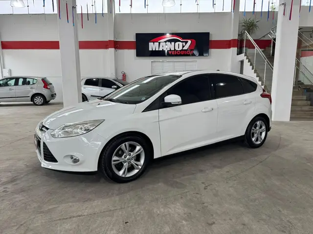 Carro Ford Focus Hatch 2015 S 1.6 16V TiVCT PowerShift