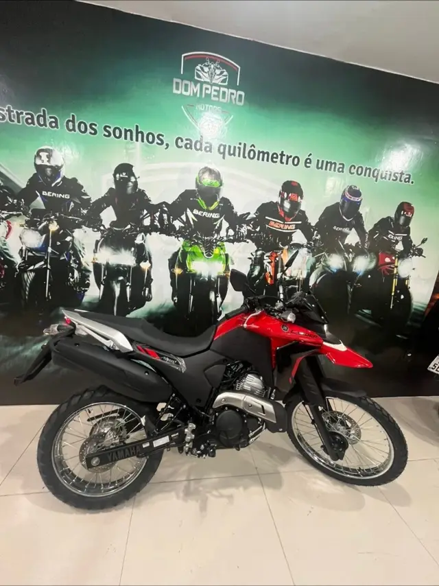 Moto Yamaha XTZ 250 Lander 2025 Connected