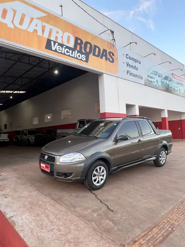 Carro Fiat Strada 2011 Working 1.4 (Flex) (Cabine Dupla)