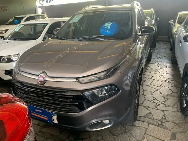 Carro Fiat Toro 2019 Volcano 2.0 diesel AT9 4x4