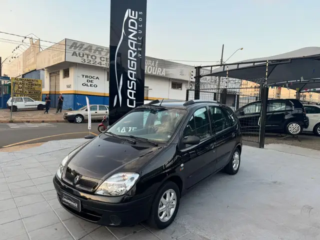 Carro Renault Scenic 2011 Scénic Kids 1.6 16V (flex)