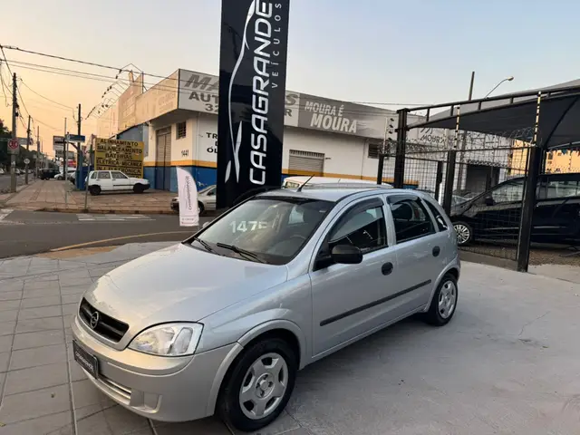 Carro Chevrolet Corsa Hatch 2004 1.8 (Flex)