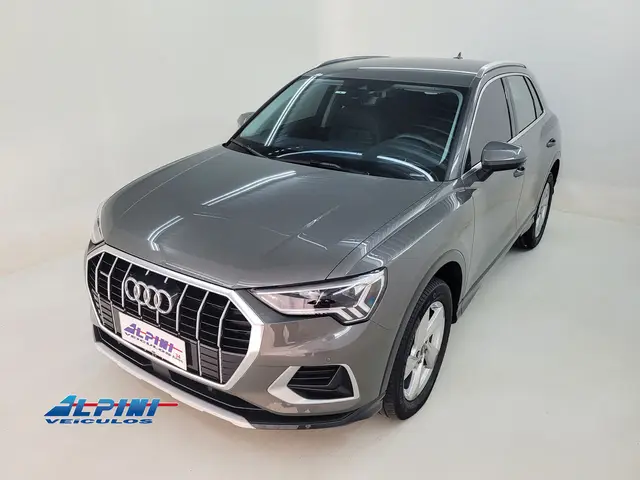 Carro Audi A3 2023 Performance Black 2.0 TFSI S tronic (Aut)