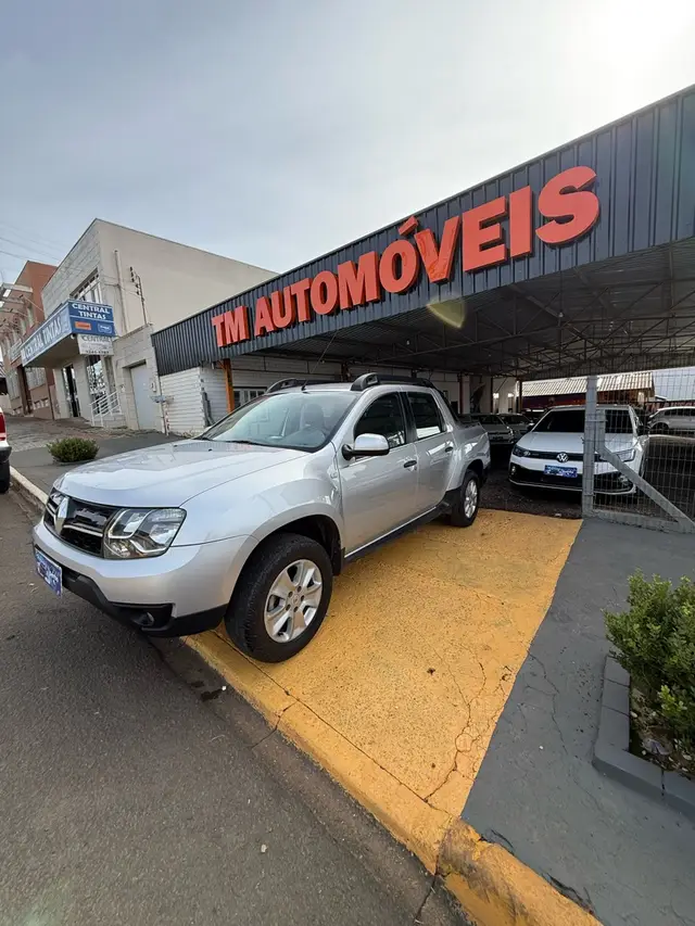 Carro Renault Duster Oroch 2016 1.6 16V SCe Expression (Flex)