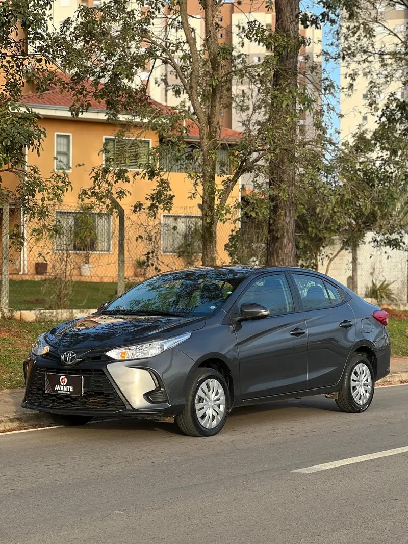 Toyota Yaris Sedan XL 1.5 Flex 16V 4p Aut.