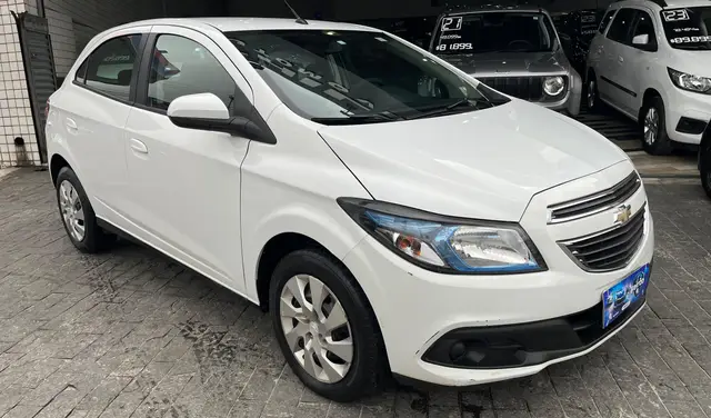 Carro Chevrolet Onix 2013 1.4 LT SPE/4
