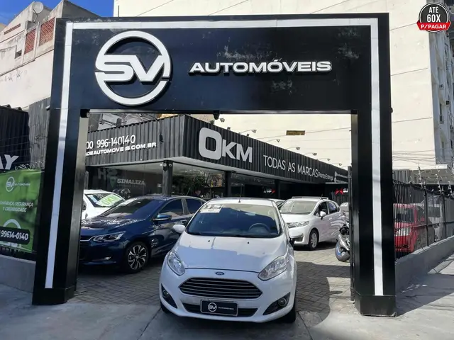 Carro Ford Fiesta Hatch 2015 Titanium Powershift 1.6 (Flex)