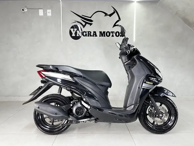 Moto Yamaha Fluo 2023 ABS