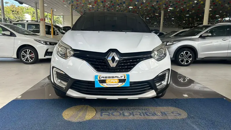Renault Captur Intense 1.6 16v SCe CVT (Flex)