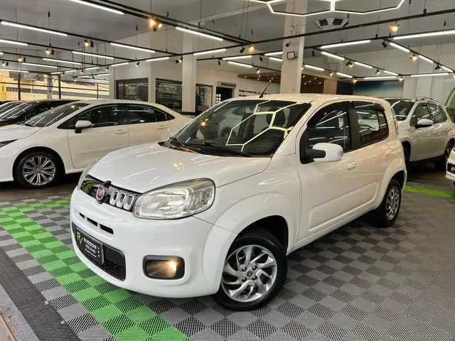 Carro Fiat Uno 2016 Evolution 1.4 8V (Flex) 4p