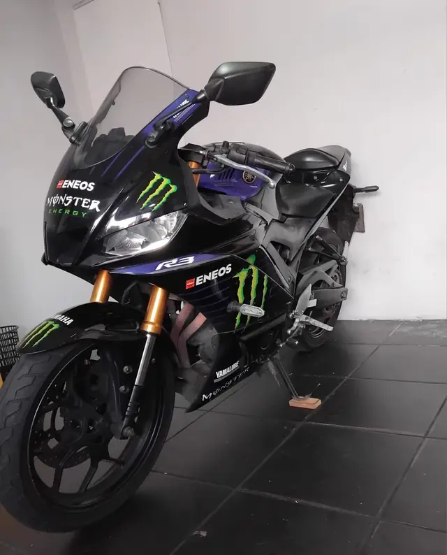 Moto Yamaha YZF R3 2021 (ABS)