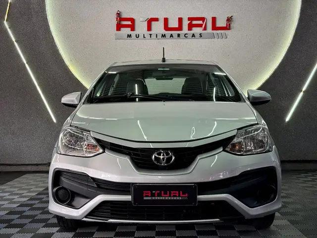 Carro Toyota Etios Sedan 2018 XS 1.5 (Flex)