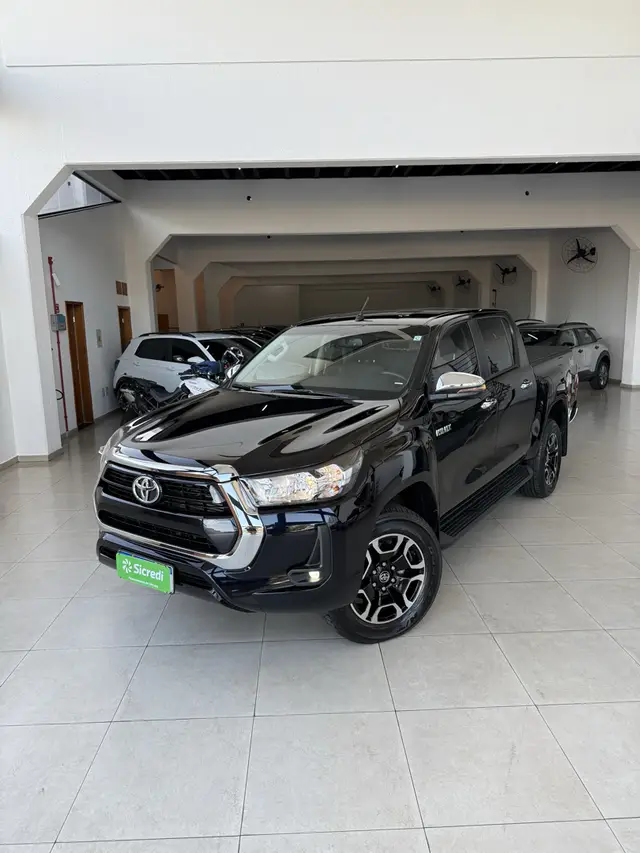 Carro Toyota Hilux Cabine Dupla 2024 SRV 4x4 2.8 Diesel