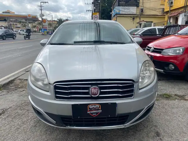 Carro Fiat Linea 2016 Essence 1.8 16V (Flex)