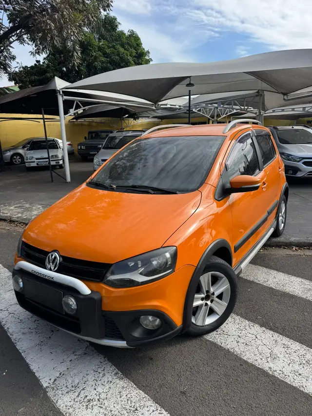 Carro Volkswagen CrossFox 2011 1.6 (Flex)