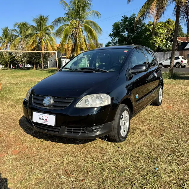Carro Volkswagen Fox 2008 Route 1.0 8V (Flex)