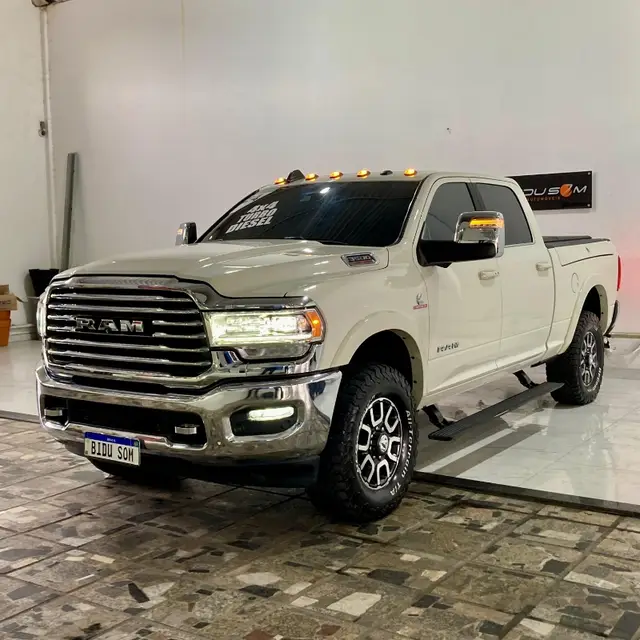 Carro RAM 3500 2024 Limited Longhorn 6.7 4x4