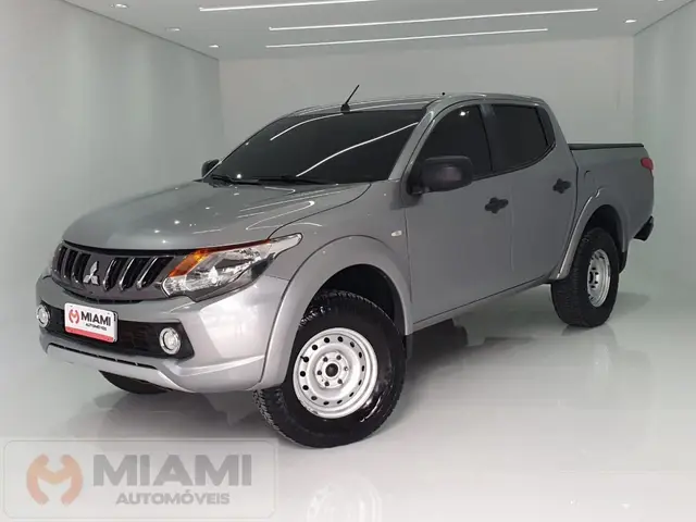 Carro Mitsubishi L200 2023 Triton GLS 2.4 Turbo