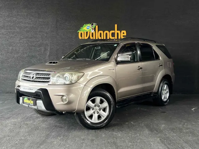Carro Toyota Hilux SW4 2009 SRV 4x4 3.0 Turbo (aut)