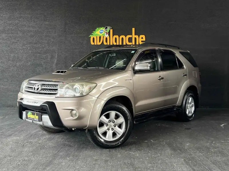 Toyota Hilux SW4 SRV 4x4 3.0 Turbo (aut)