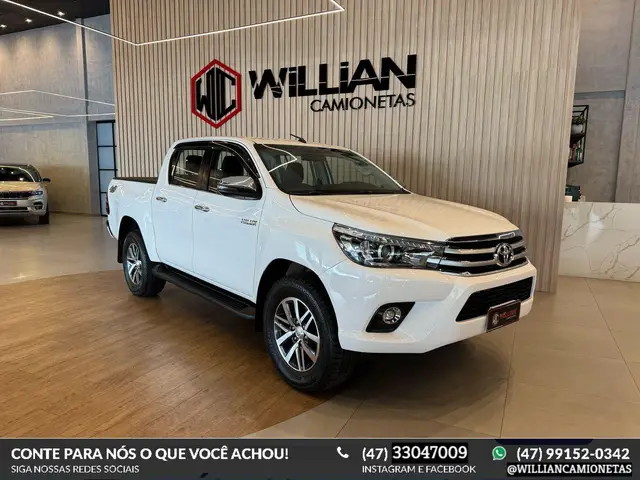 Carro Toyota Hilux Cabine Dupla 2018 Hilux 2.8 TDI SRX CD 4x4 (Aut)