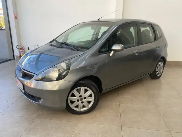 Carro Honda Fit 2005 LX 1.4