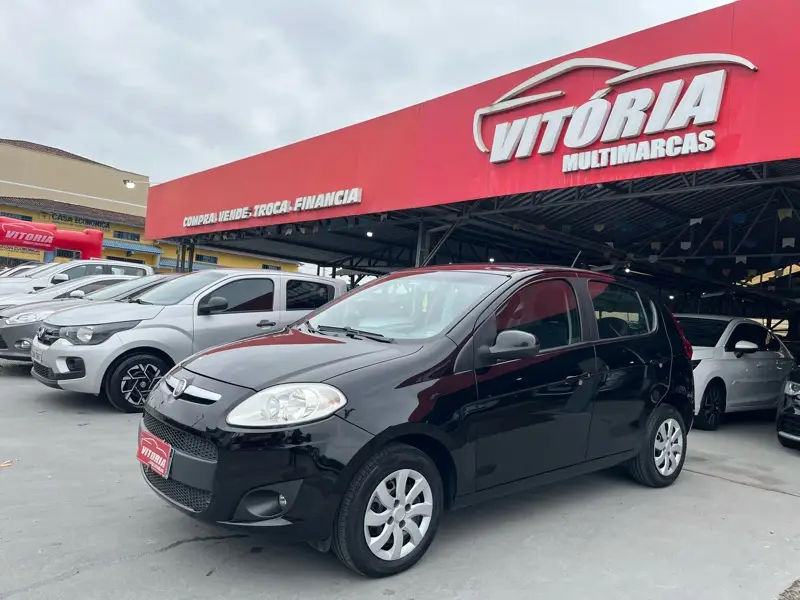 Fiat Palio Attractive 1.0 8V (Flex)