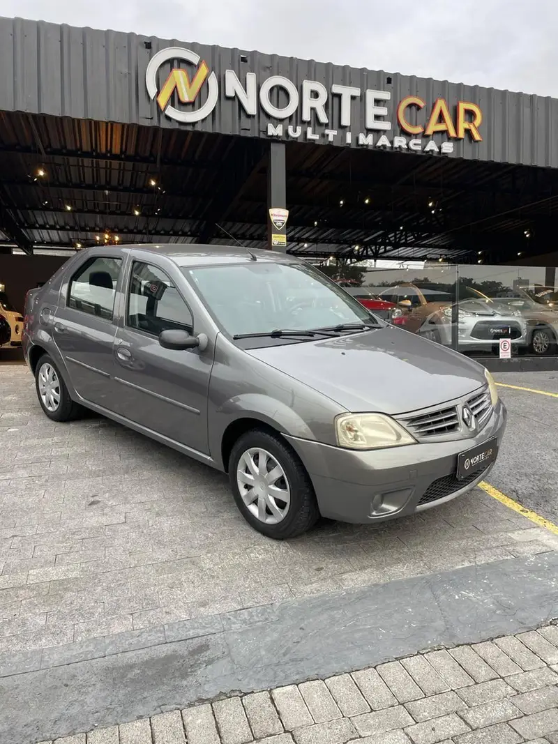 Renault Logan Expression 1.0 16V (flex)