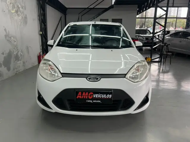 Carro Ford Fiesta Hatch 2014 SE 1.0 RoCam (Flex)