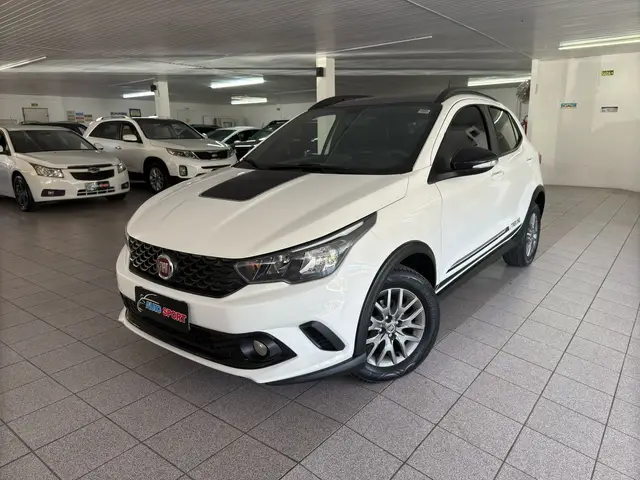 Carro Fiat Argo 2020 Trekking 1.3