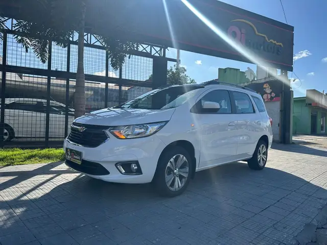 Carro Chevrolet Spin 2023 Premier 1.8 (Aut.)
